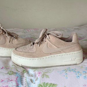 platform Pink and white AF1